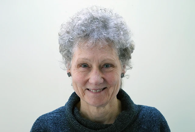 Profile headshot of Dr Madeleine Havard